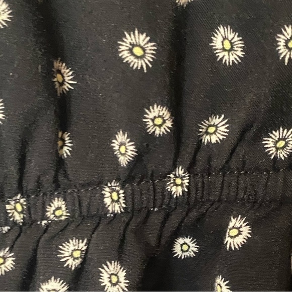 Banana Republic sundress black and white with daisy floral print - Picture 4 of 5